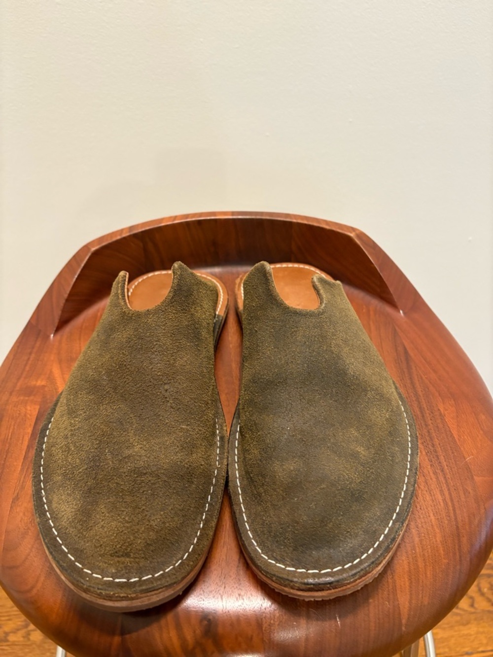 WP Standard Mr. Grumpy Leather Slippers